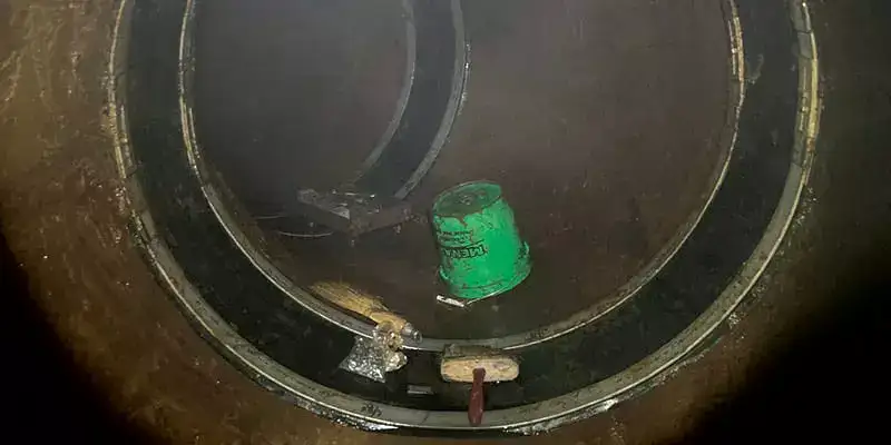 HydraTite sealing a joint in a water main