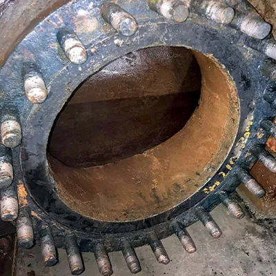 An entry point to a large-diameter pipe